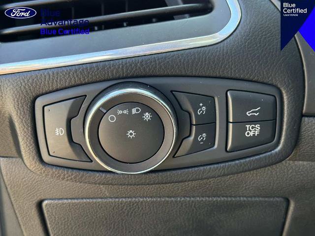 Certified 2019 Ford Edge Titanium w/ Equipment Group 301A AWD/4WD image 32