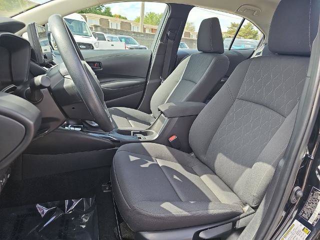 Used 2025 Toyota Corolla LE FWD image 14