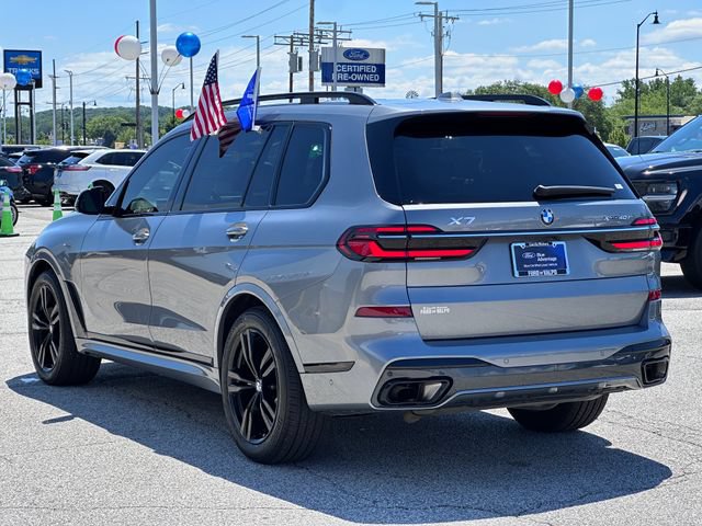 Used 2023 BMW X7 xDrive40i w/ M Sport Package AWD/4WD image 5