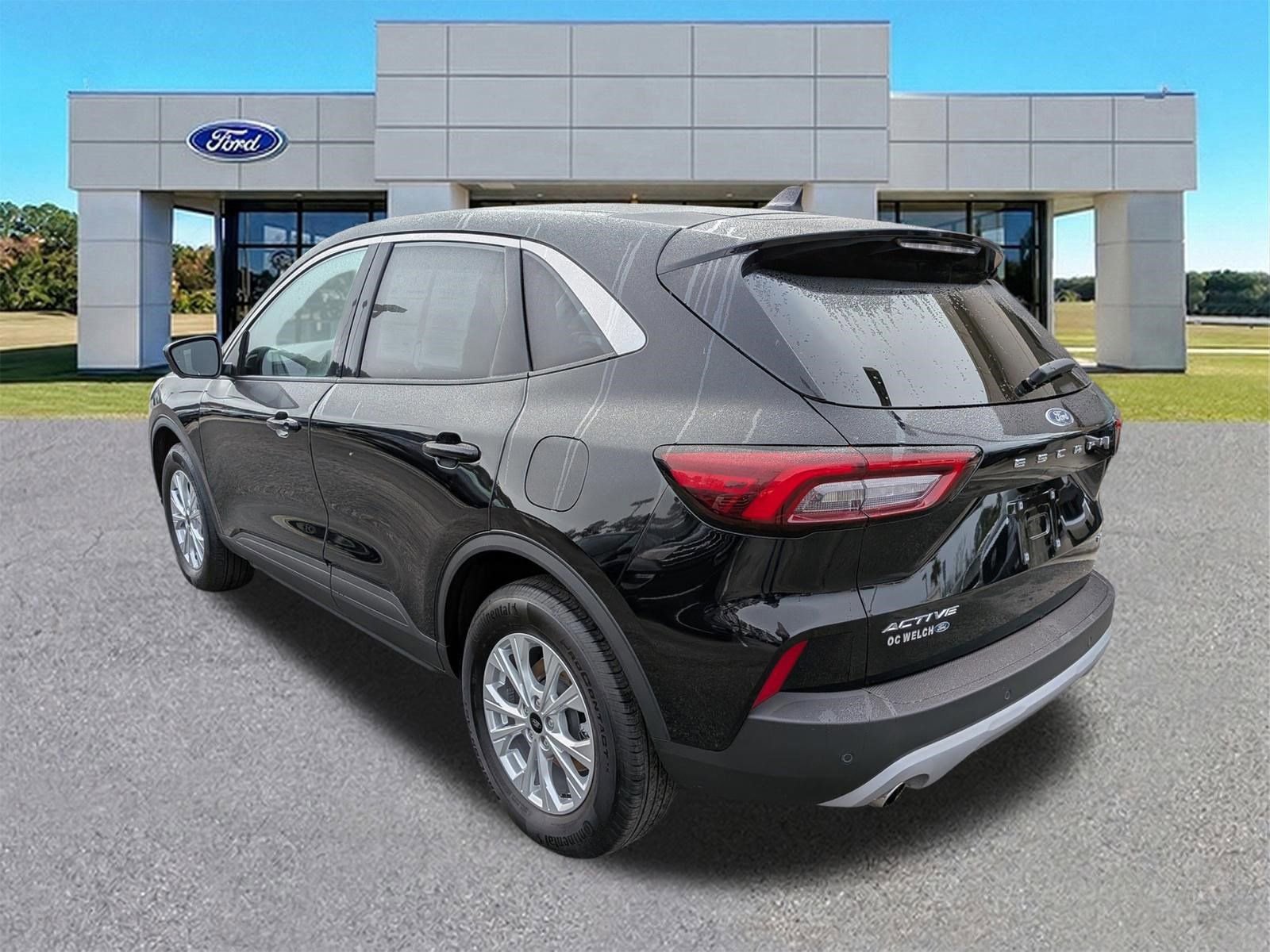 Certified 2023 Ford Escape Active w/ Tech Pack #2 image 3