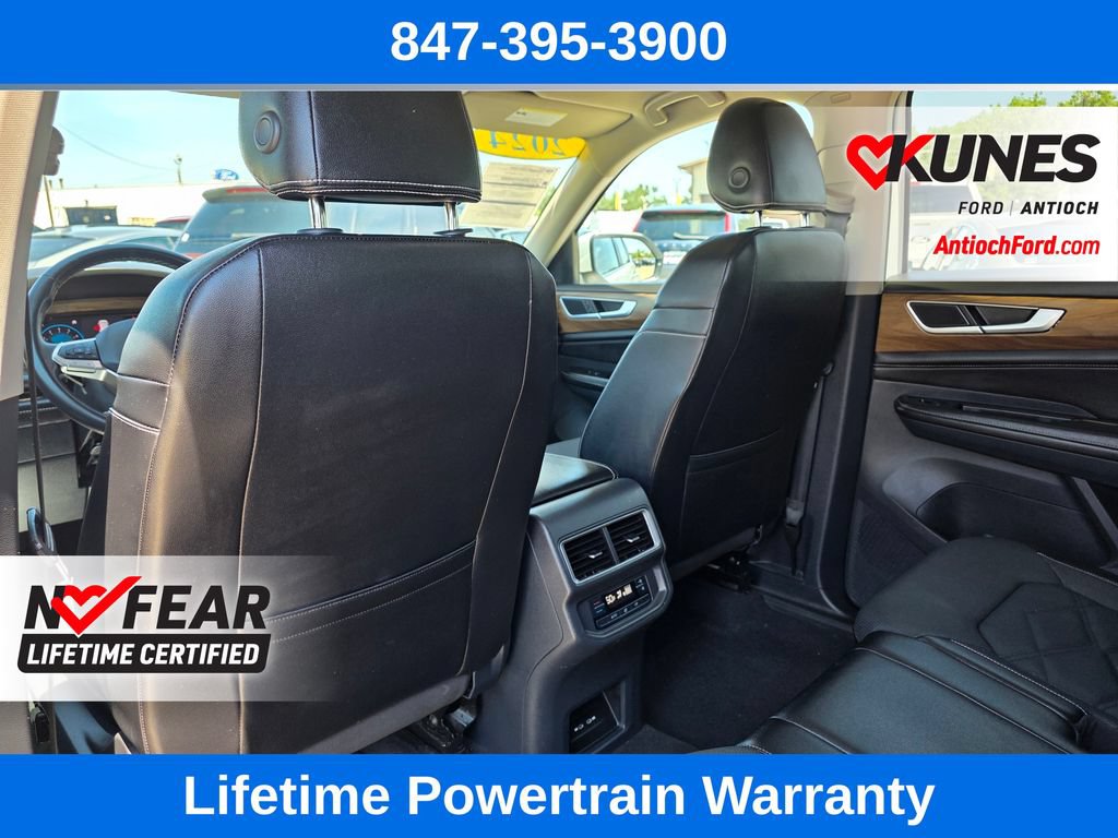 Used 2024 Volkswagen Atlas SE AWD/4WD image 20