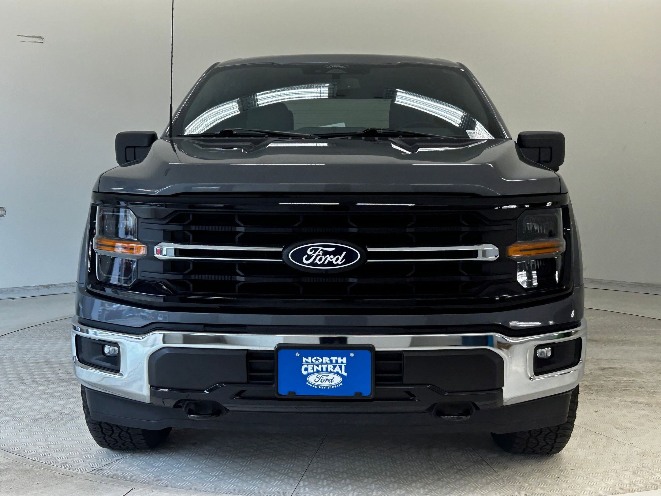 Certified 2024 Ford F150 XLT w/ Mobile Office Package image 5