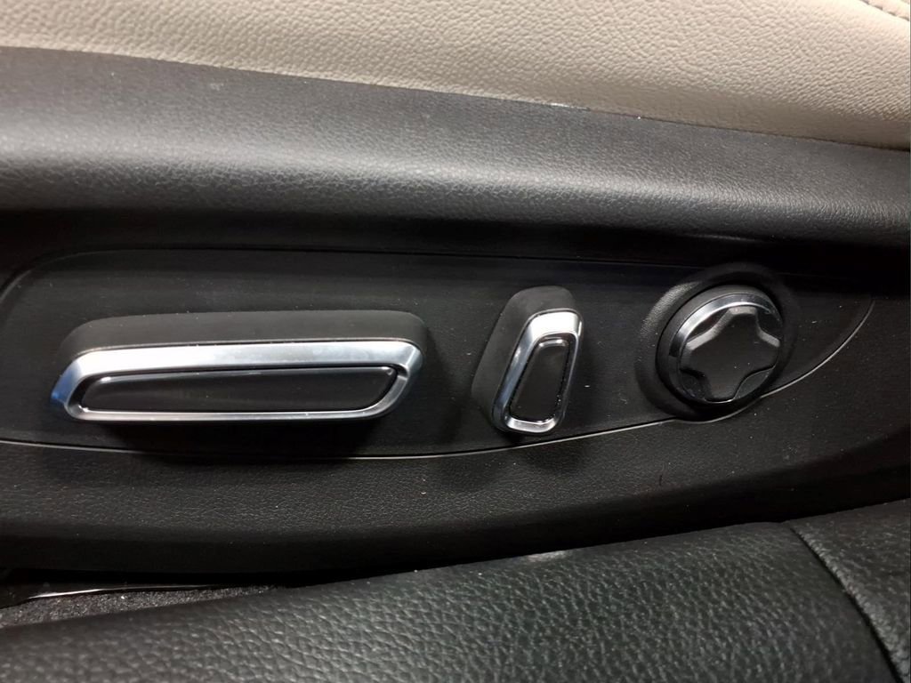 Used 2026 Acura Integra A-Spec FWD image 31