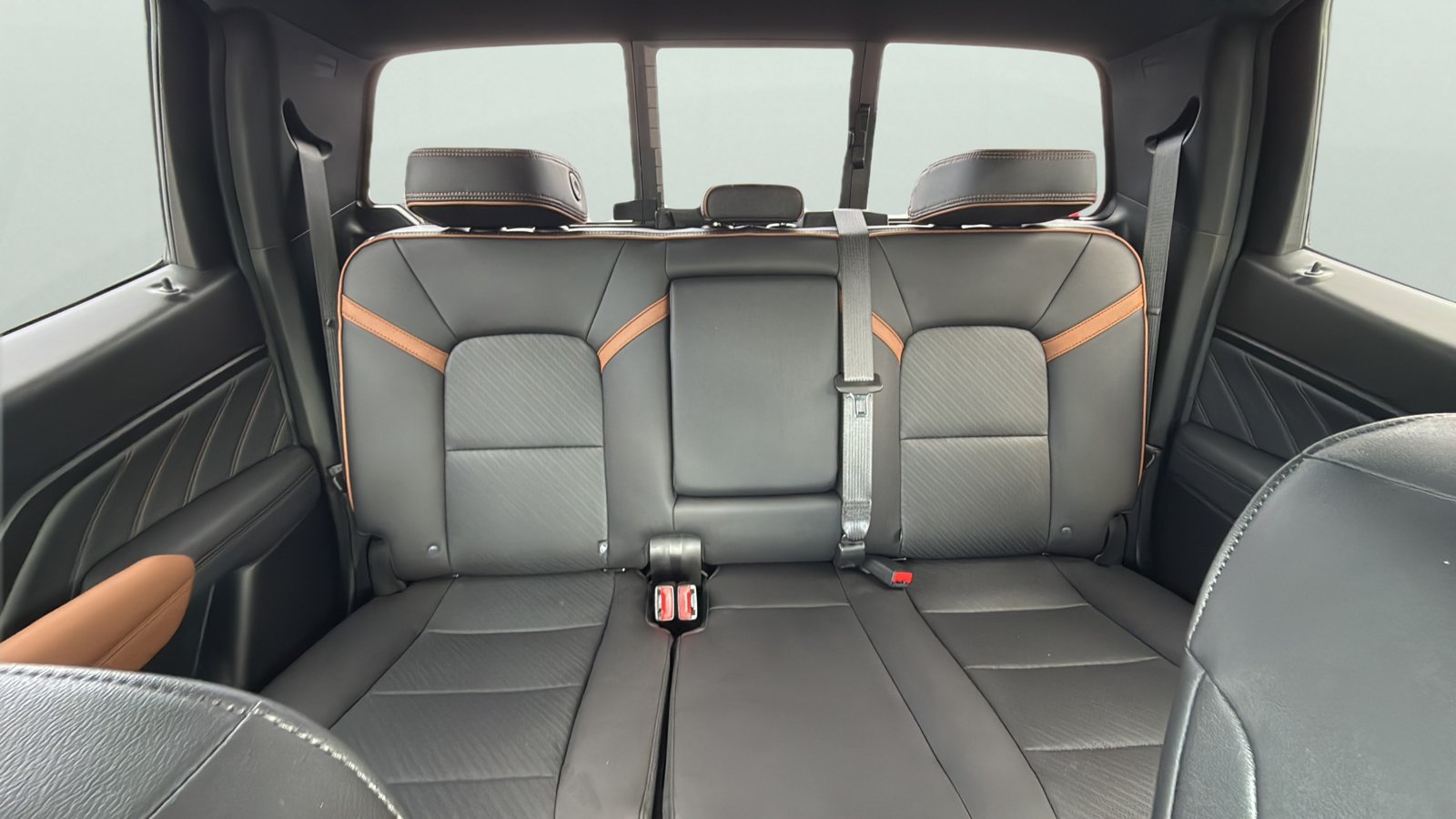 Used 2024 GMC Canyon AT4 w/ AT4 Premium Package AWD/4WD image 25