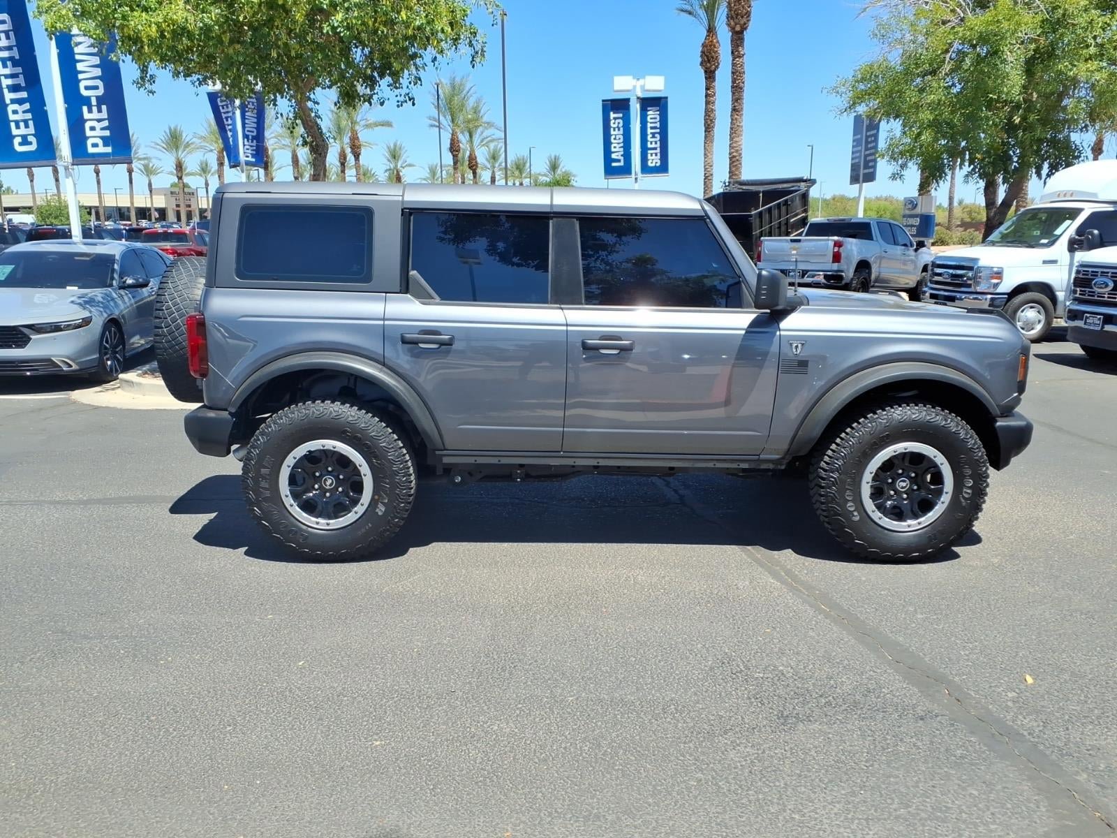 Certified 2023 Ford Bronco 4-Door w/ Sasquatch Package AWD/4WD image 3