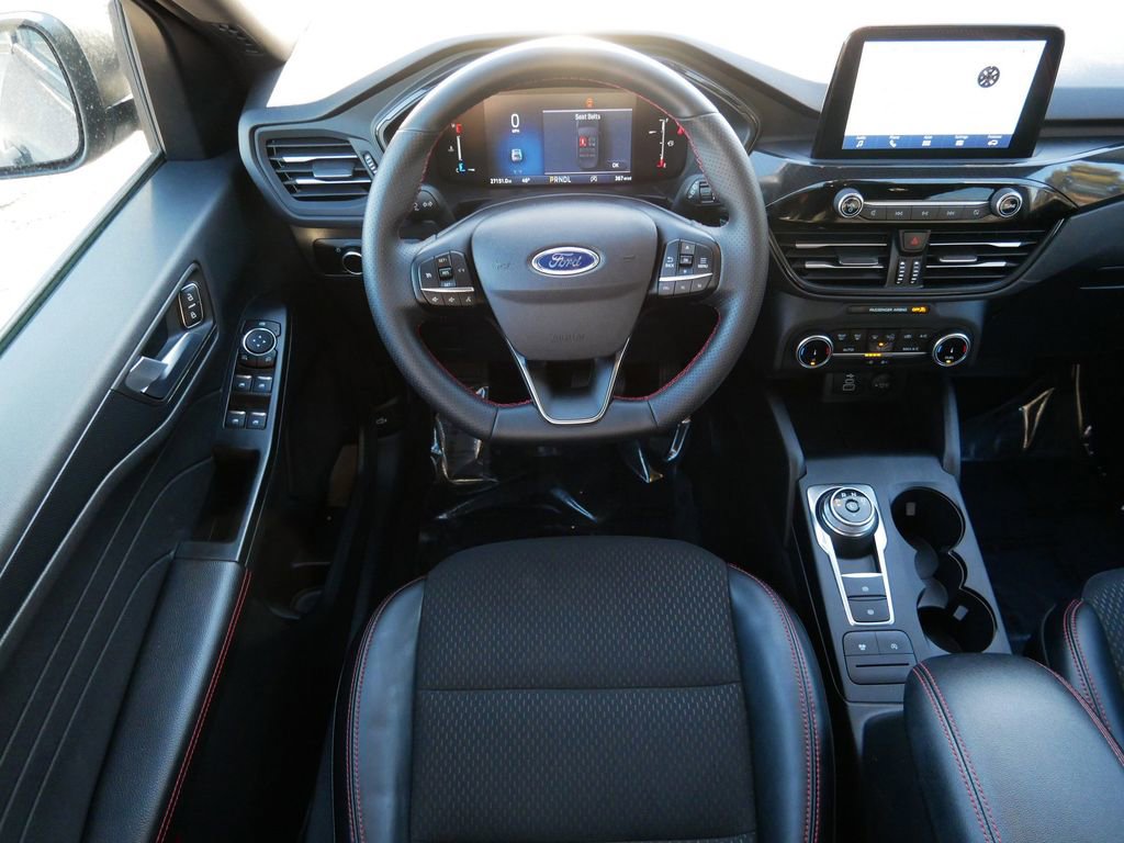 Certified 2025 Ford Escape ST-Line AWD/4WD image 12
