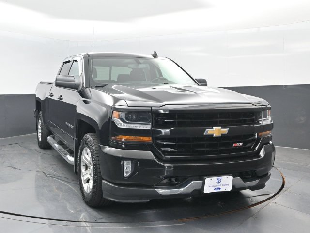 Used 2018 Chevrolet Silverado 1500 LT w/ All Star Edition AWD/4WD image 2