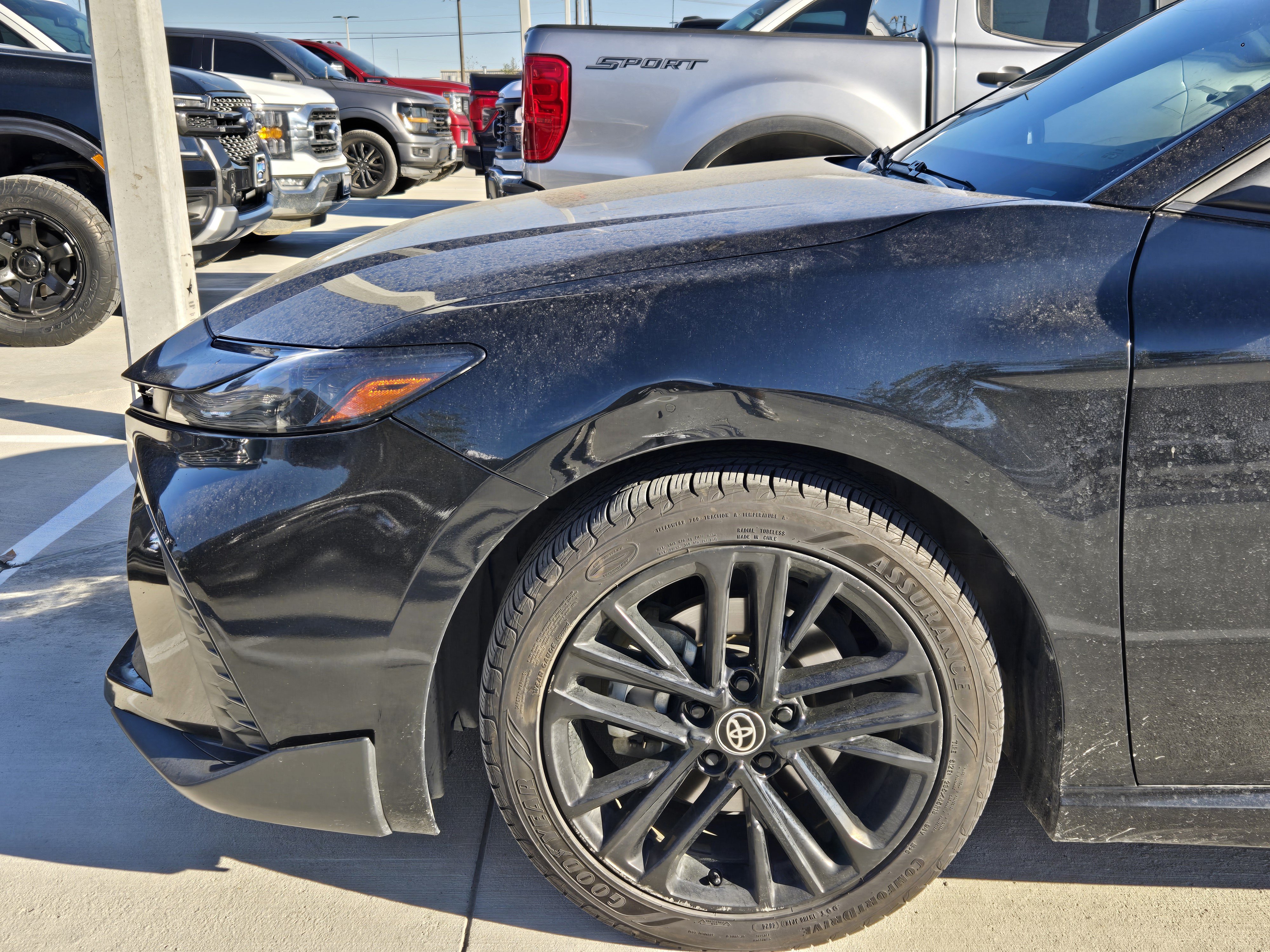 Used 2025 Toyota Camry SE FWD image 8