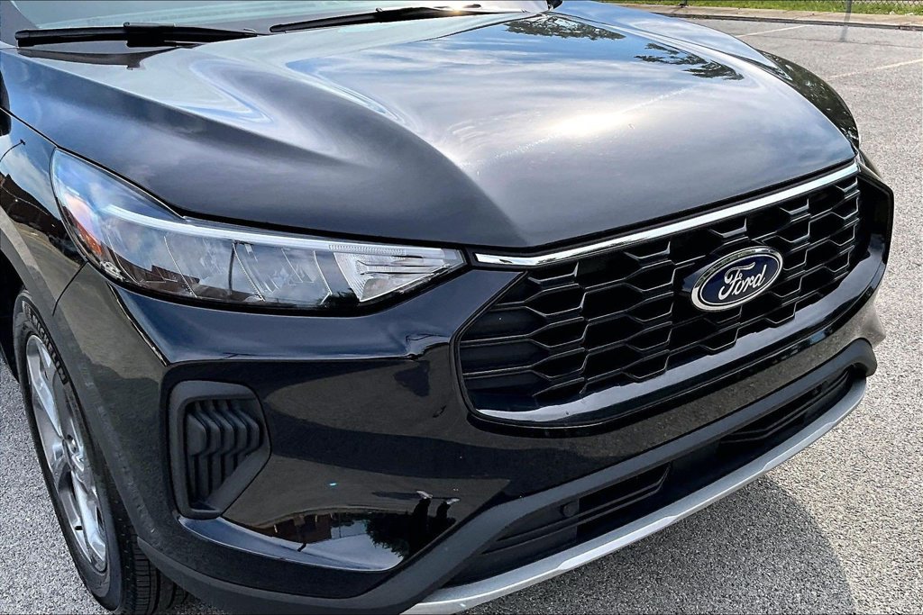 Certified 2025 Ford Escape ST-Line AWD/4WD image 29