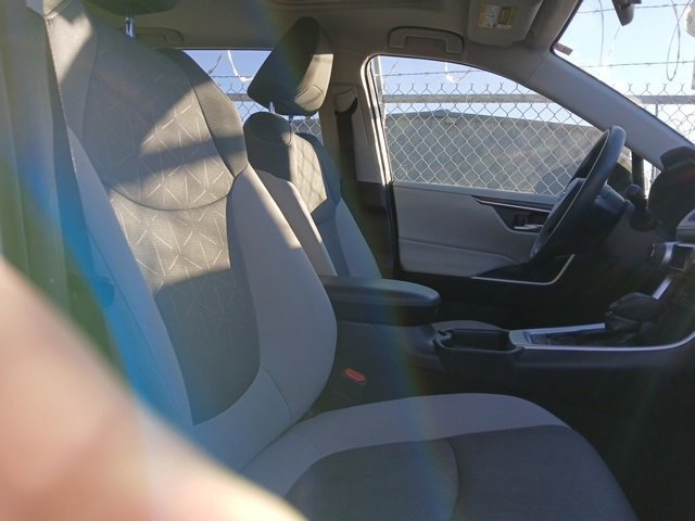 Used 2019 Toyota RAV4 XLE w/ Convenience Package image 10