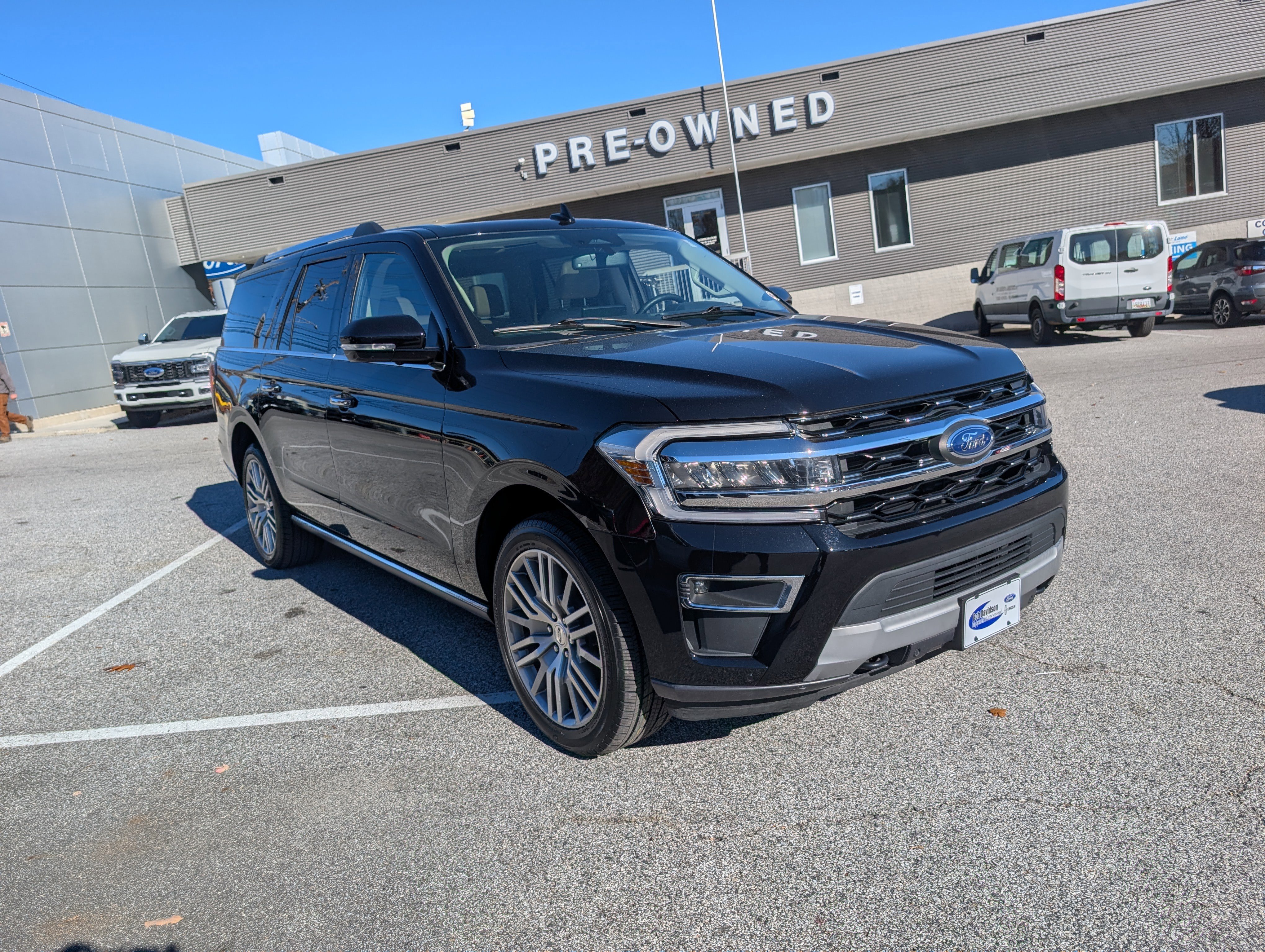 Certified 2022 Ford Expedition Max Limited image 9