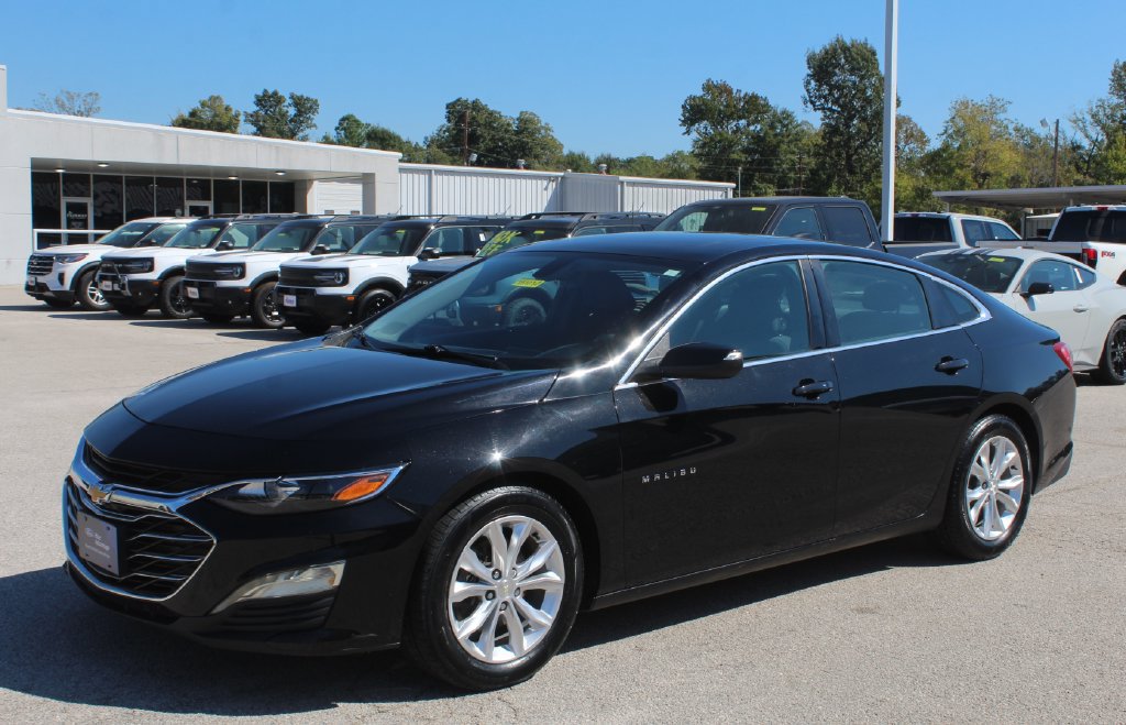 Used 2021 Chevrolet Malibu LT FWD image 9