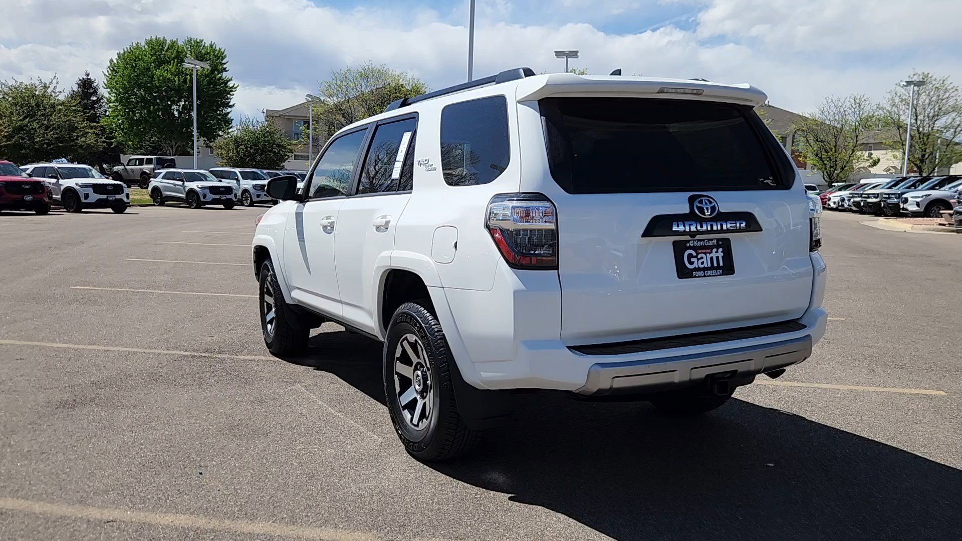 Used 2021 Toyota 4Runner TRD Off-Road Premium w/ Moonroof Package AWD/4WD image 19