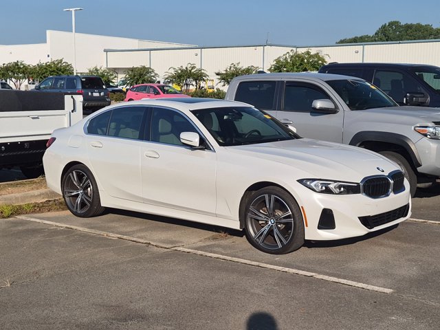 Used 2024 BMW 330i xDrive Sedan w/ Premium Package AWD/4WD image 2