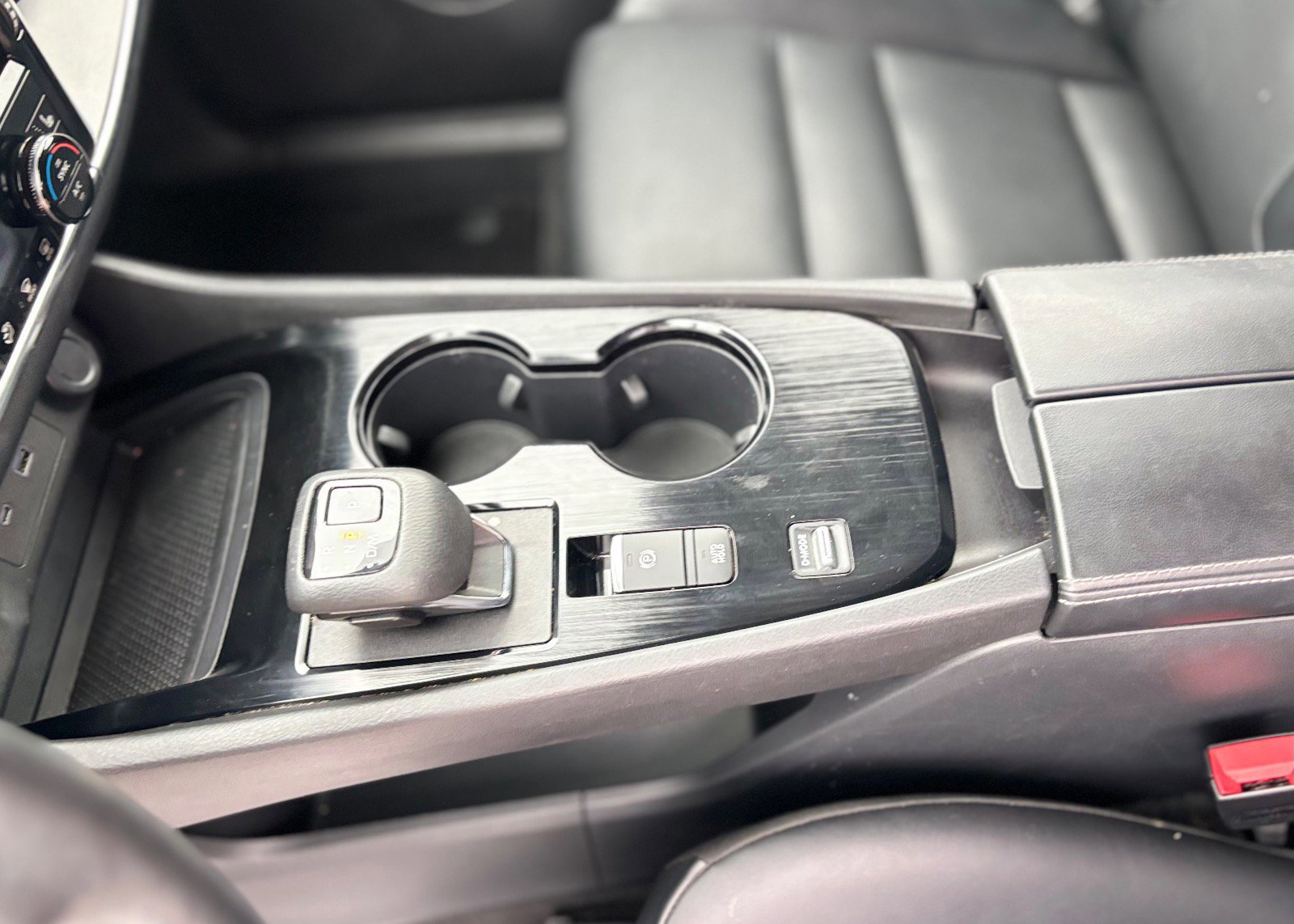 Used 2023 Nissan Rogue SV w/ SV Premium Package image 27