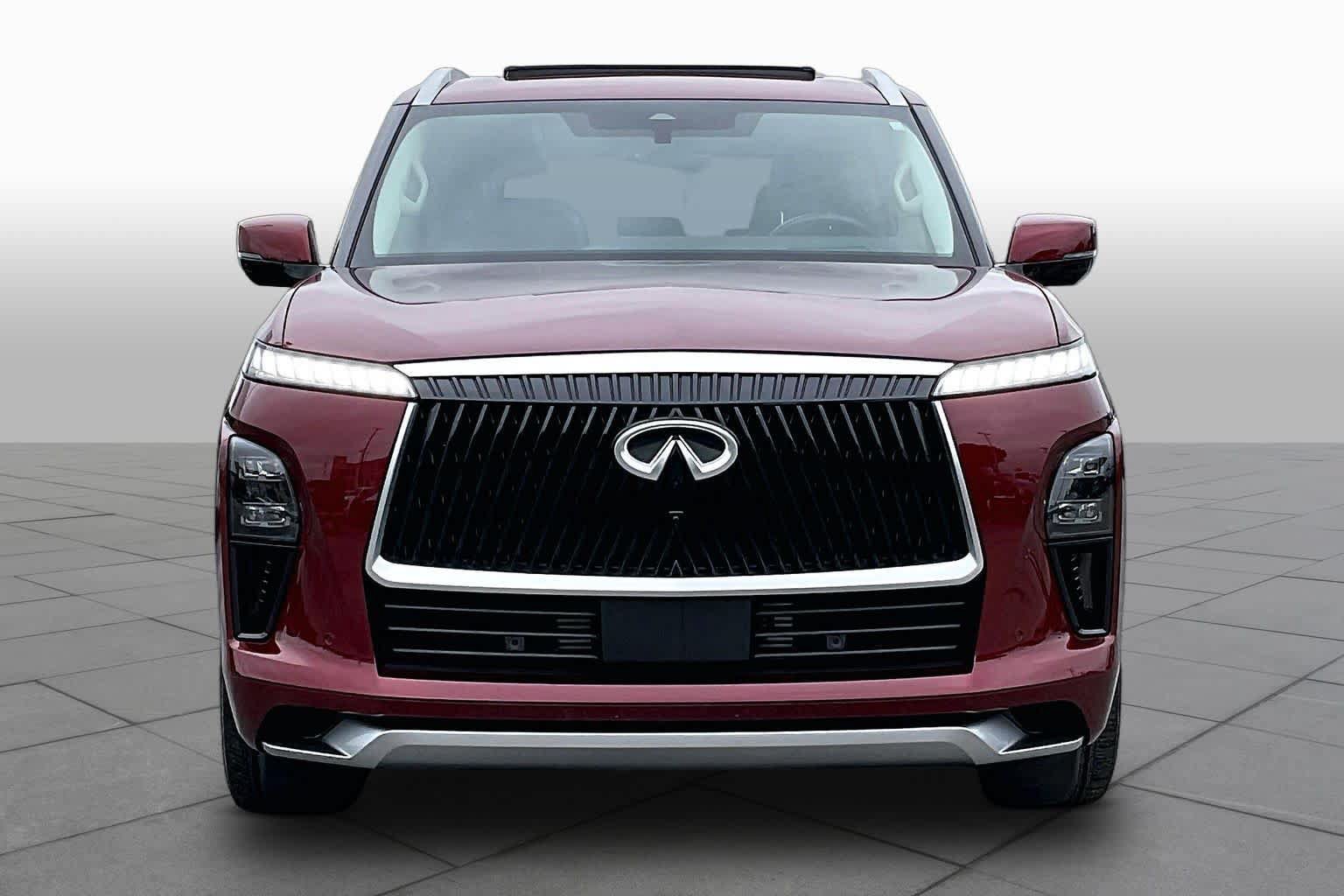 Used 2025 INFINITI QX80 Luxe AWD/4WD image 3