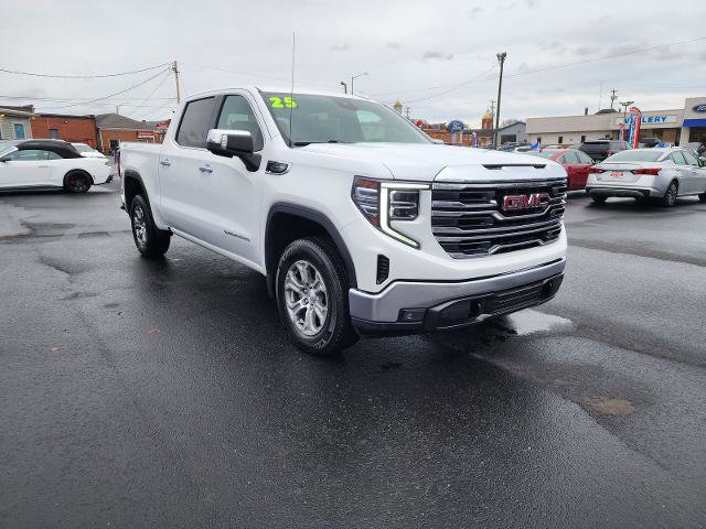 Used 2025 GMC Sierra 1500 SLT AWD/4WD image 7