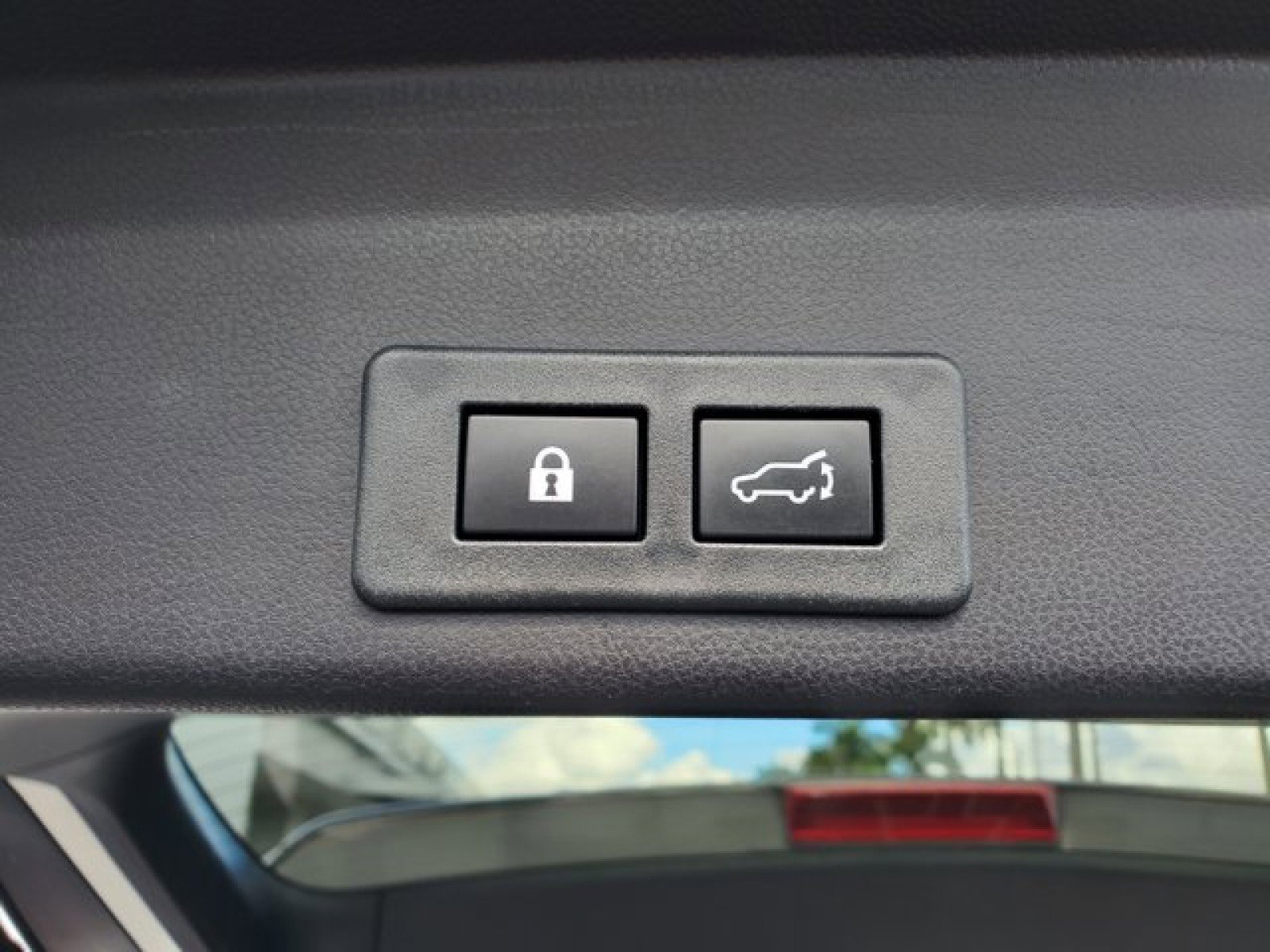 Used 2023 Subaru Ascent Onyx Edition Limited image 9