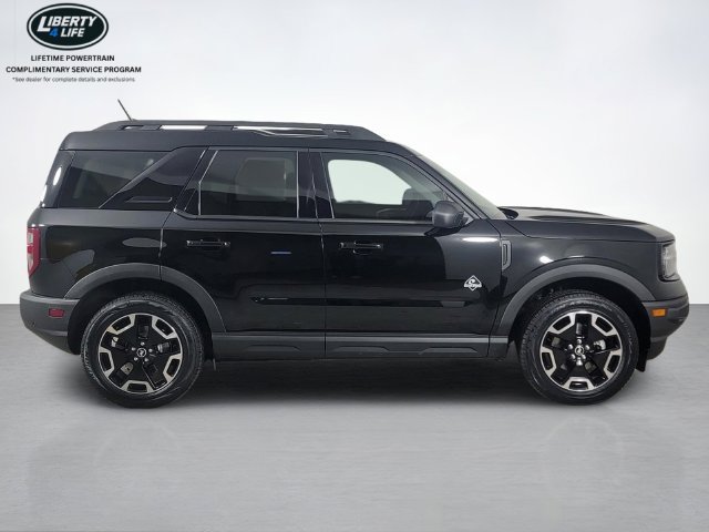Certified 2023 Ford Bronco Sport Outer Banks AWD/4WD image 2