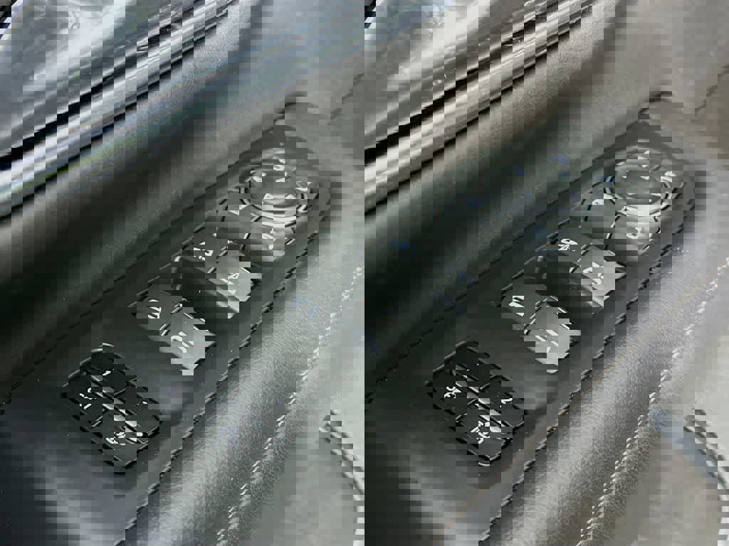 Used 2021 Chevrolet Suburban High Country image 29