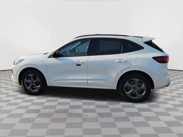 Certified 2024 Ford Escape ST-Line w/ Tech Pack #1 AWD/4WD image 2
