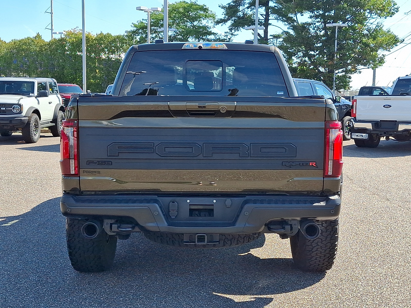 Certified 2025 Ford F150 Raptor w/ Equipment Group 803A Raptor R AWD/4WD image 9