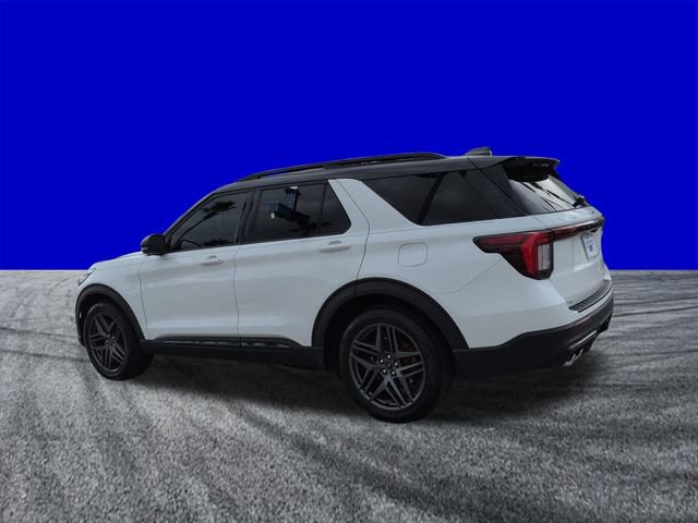 Certified 2025 Ford Explorer ST RWD image 6