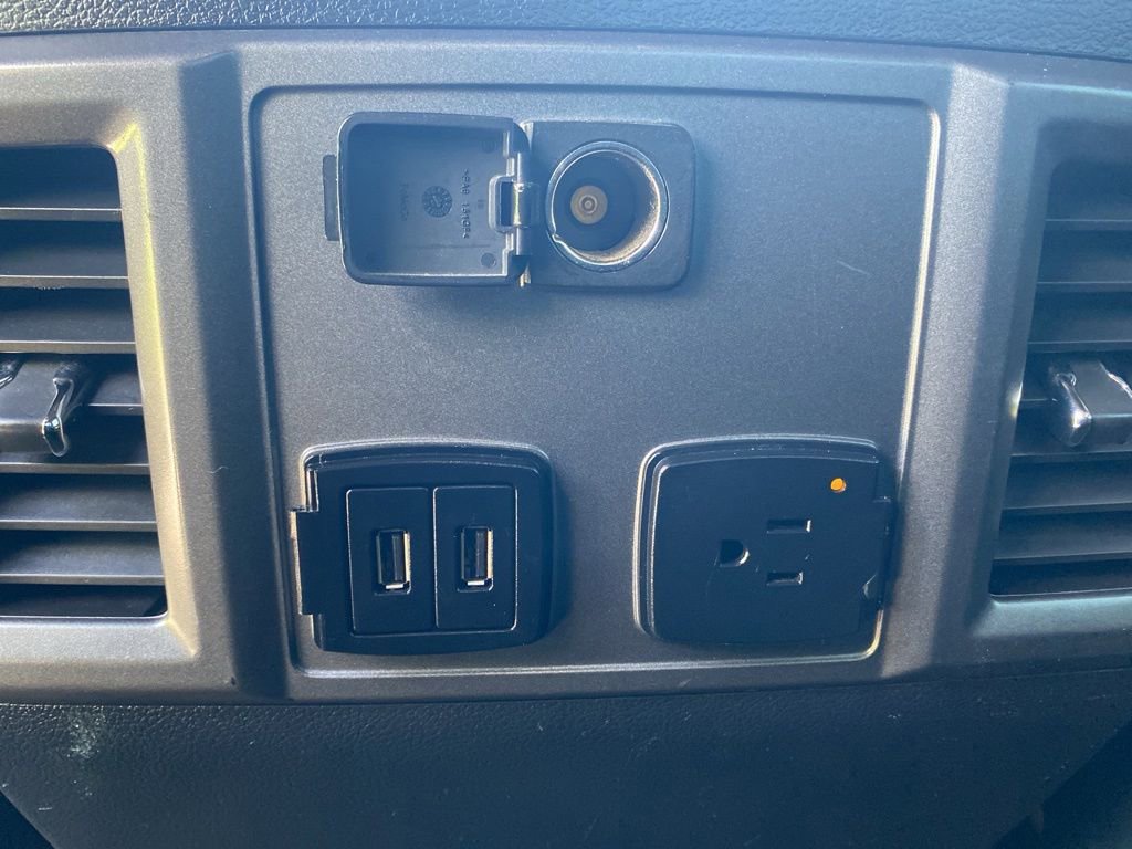 Certified 2019 Ford F150 XLT w/ Equipment Group 302A Luxury AWD/4WD image 22