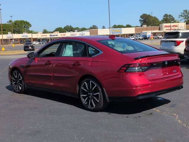 Used 2024 Honda Accord Touring image 6