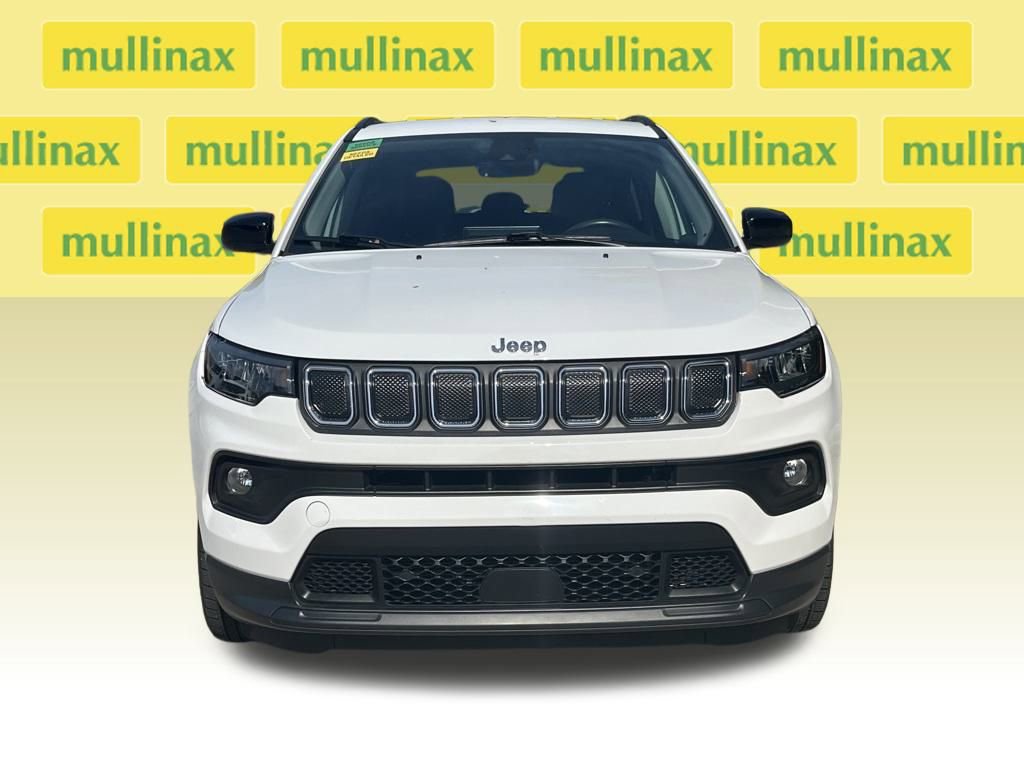 Used 2022 Jeep Compass Latitude image 25