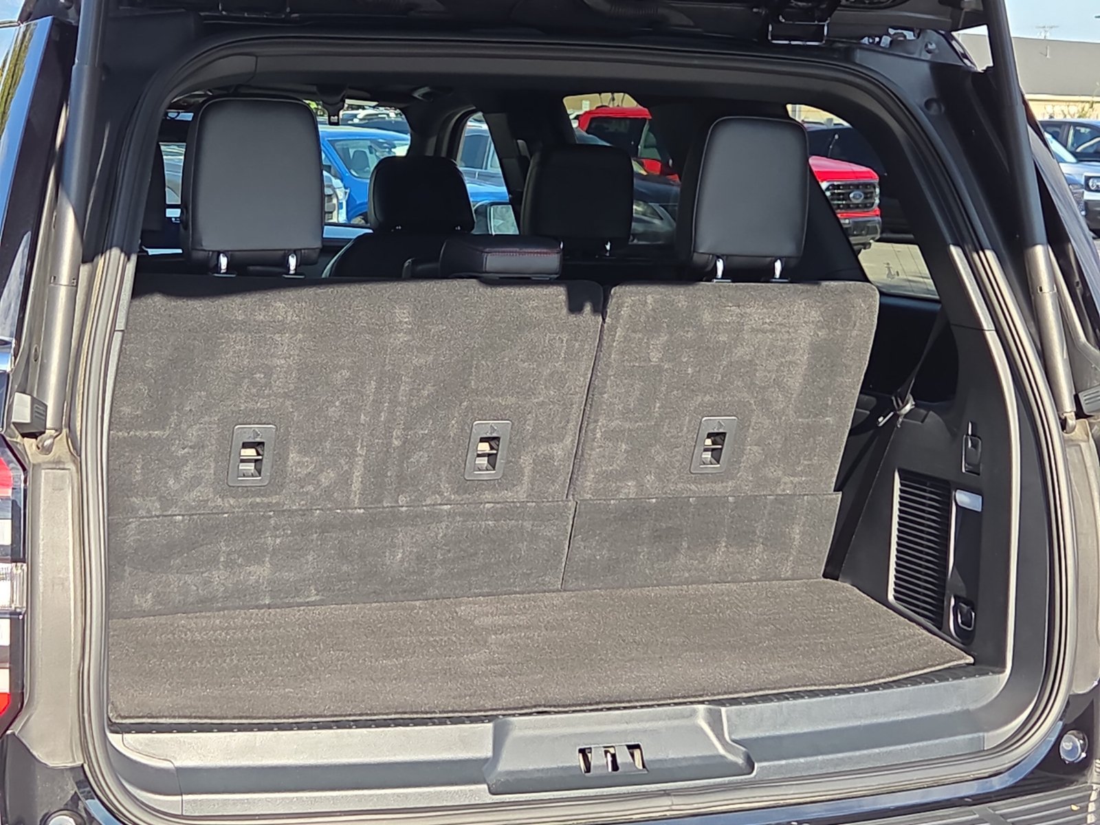 Certified 2024 Ford Expedition Limited AWD/4WD image 8