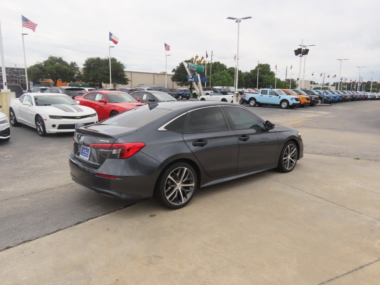 Used 2023 Honda Civic Touring image 11