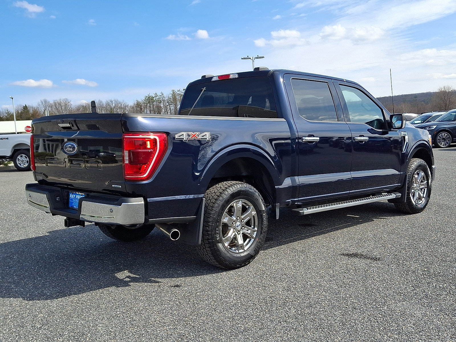 Certified 2022 Ford F150 XLT w/ Equipment Group 302A High image 4