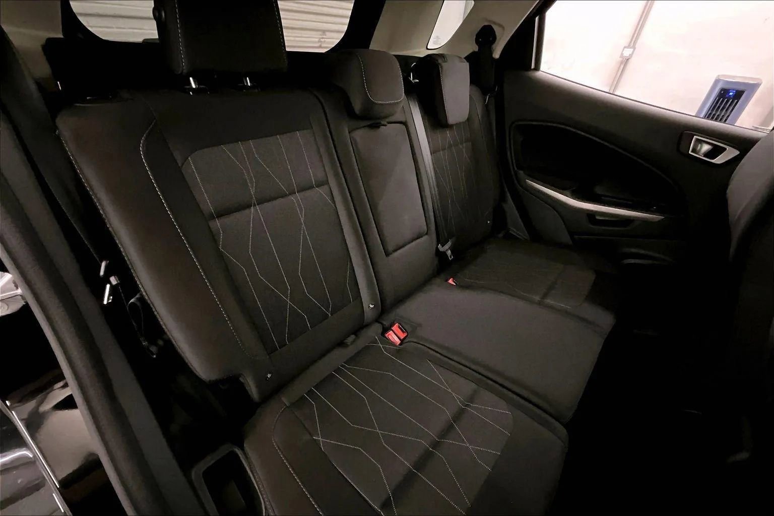 Certified 2019 Ford EcoSport SE w/ SE Convenience Package image 26