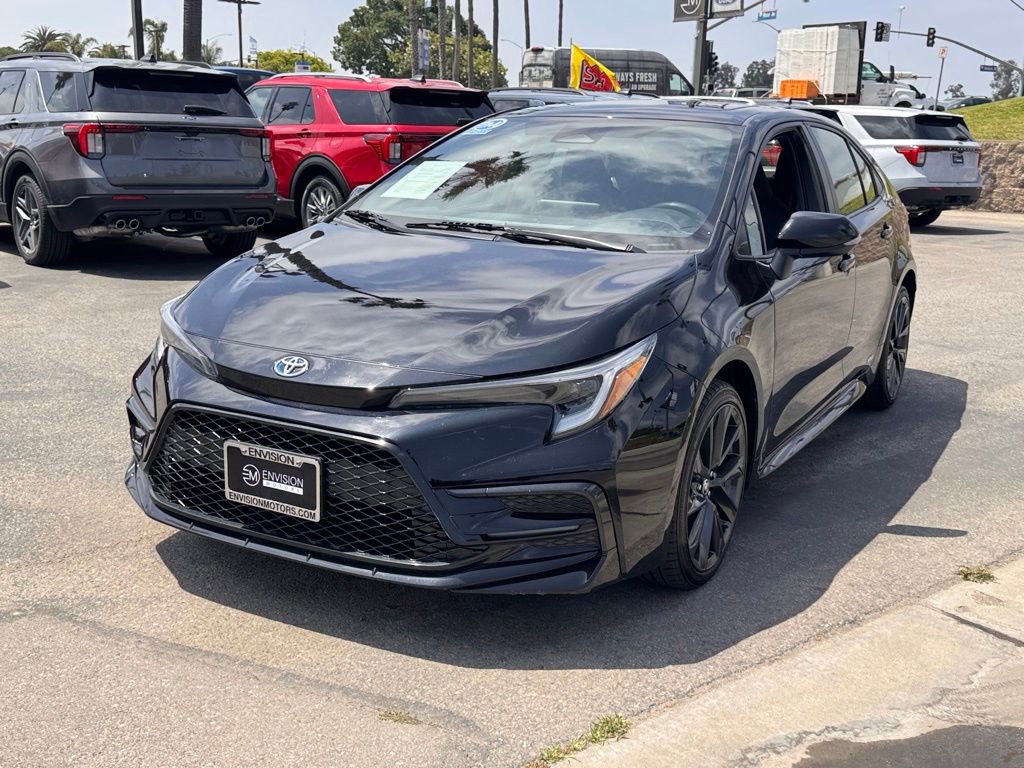 Used 2024 Toyota Corolla SE w/ SE Package AWD/4WD image 7