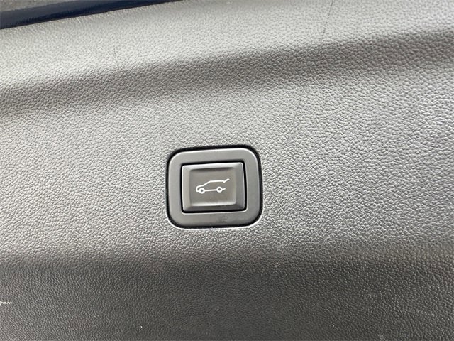 Used 2023 Chevrolet Suburban RST w/ Sport Performance Package image 47