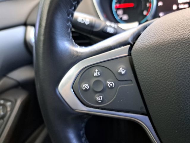 Used 2022 Chevrolet Traverse LT FWD image 19