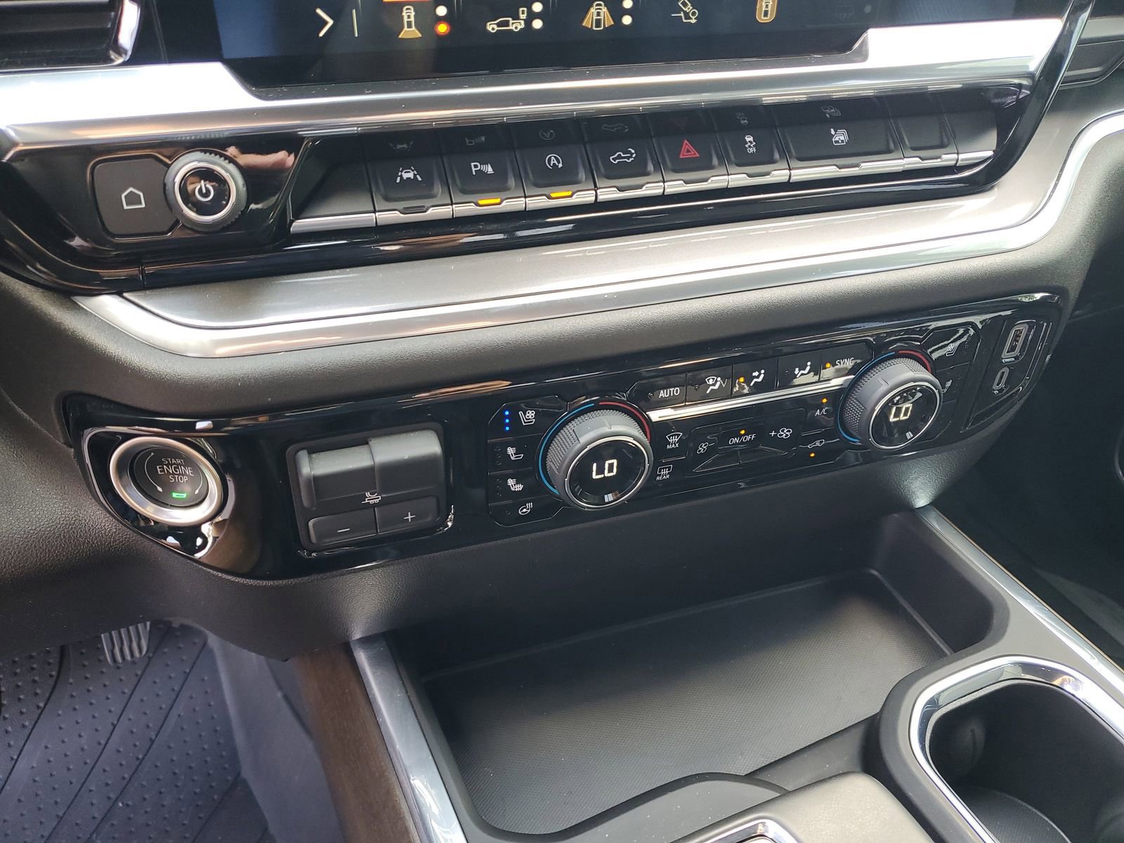 Used 2025 Chevrolet Silverado 1500 High Country image 25