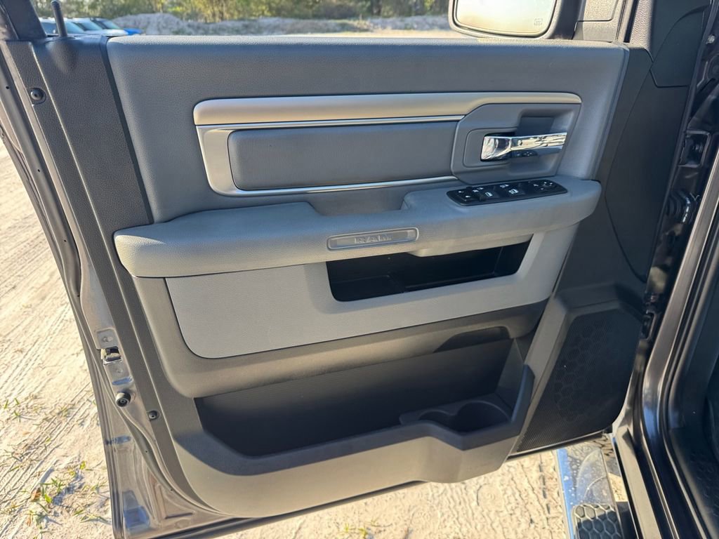 Used 2018 RAM 1500 Big Horn image 25