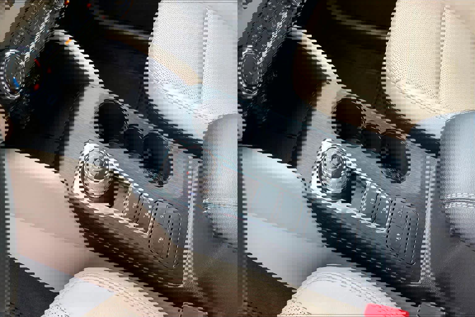 Certified 2022 Ford Escape SEL image 17