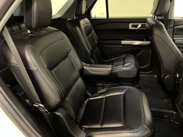 Certified 2021 Ford Explorer XLT w/ Equipment Group 202A image 7