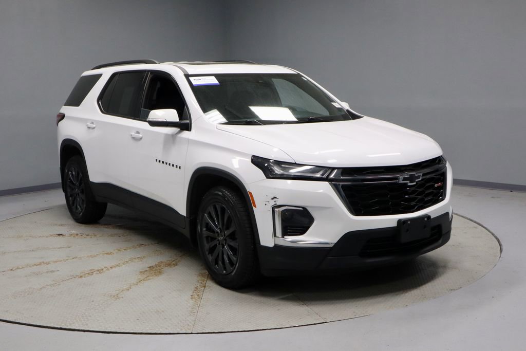 Used 2023 Chevrolet Traverse RS w/ LPO, Floor Liner Package AWD/4WD image 1