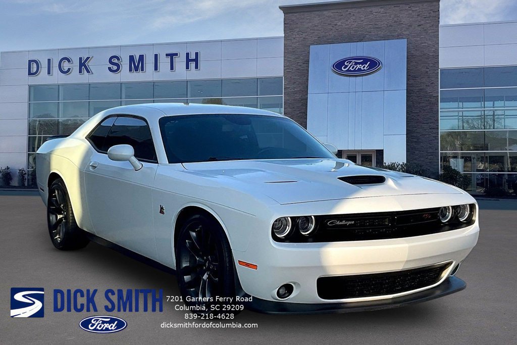 Used 2023 Dodge Challenger R/T Scat Pack RWD image 3