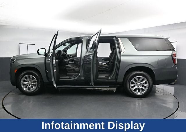 Used 2023 Chevrolet Suburban Premier AWD/4WD image 49