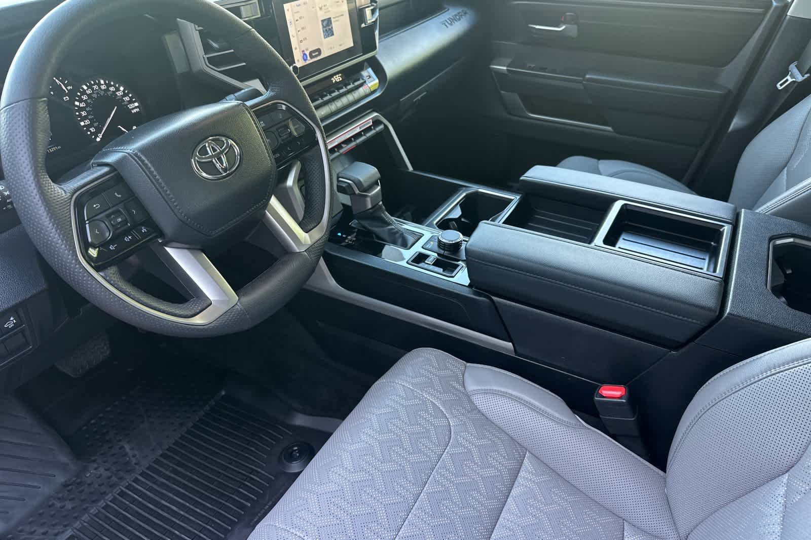 Used 2024 Toyota Tundra SR5 w/ SR5 Premium Package AWD/4WD image 11
