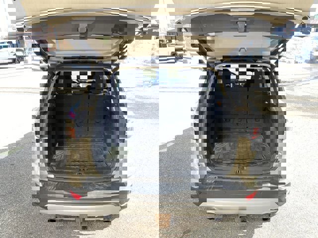 Certified 2017 Ford Escape SE w/ Equipment Group 201A image 19