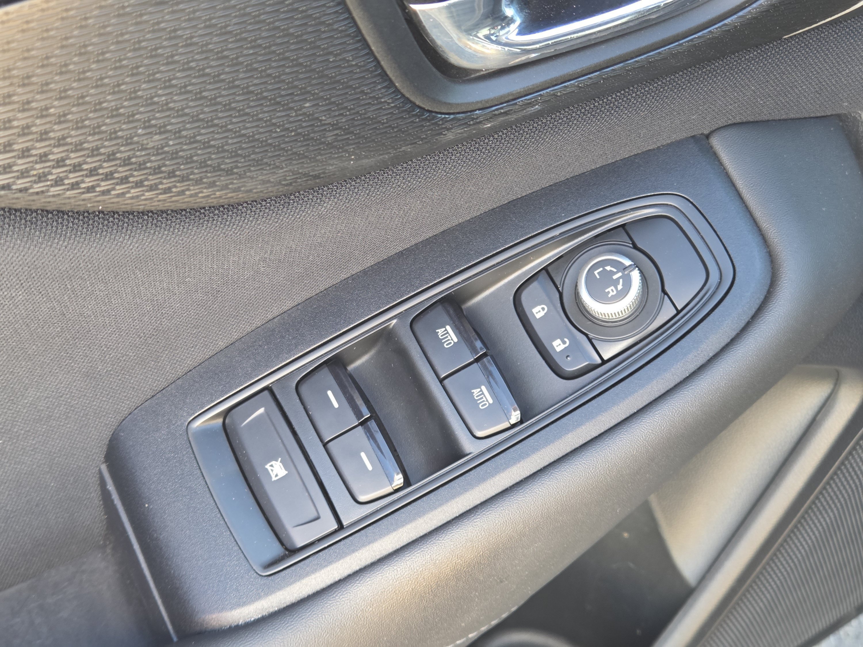 Used 2024 Subaru Outback Premium AWD/4WD image 29