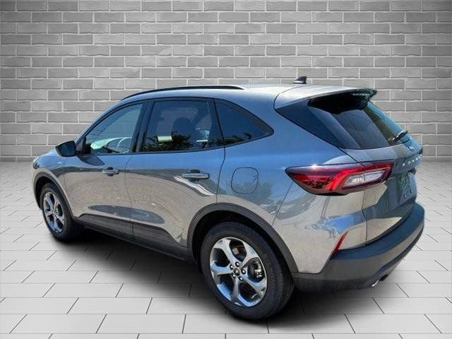 Certified 2025 Ford Escape ST-Line w/ Cold Weather Package AWD/4WD image 7