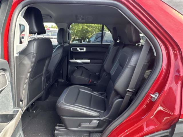 Certified 2023 Ford Explorer XLT w/ Equipment Group 202A AWD/4WD image 29