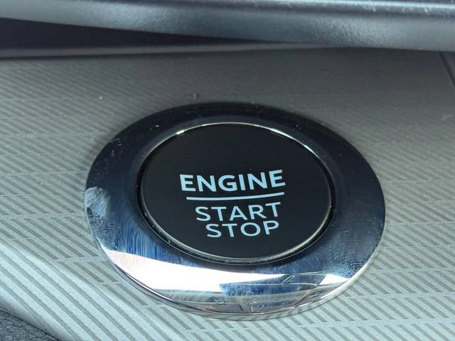 Certified 2023 Ford Explorer XLT w/ Equipment Group 202A AWD/4WD image 19